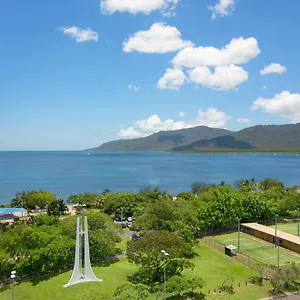 Apartment Ocean View Cairns