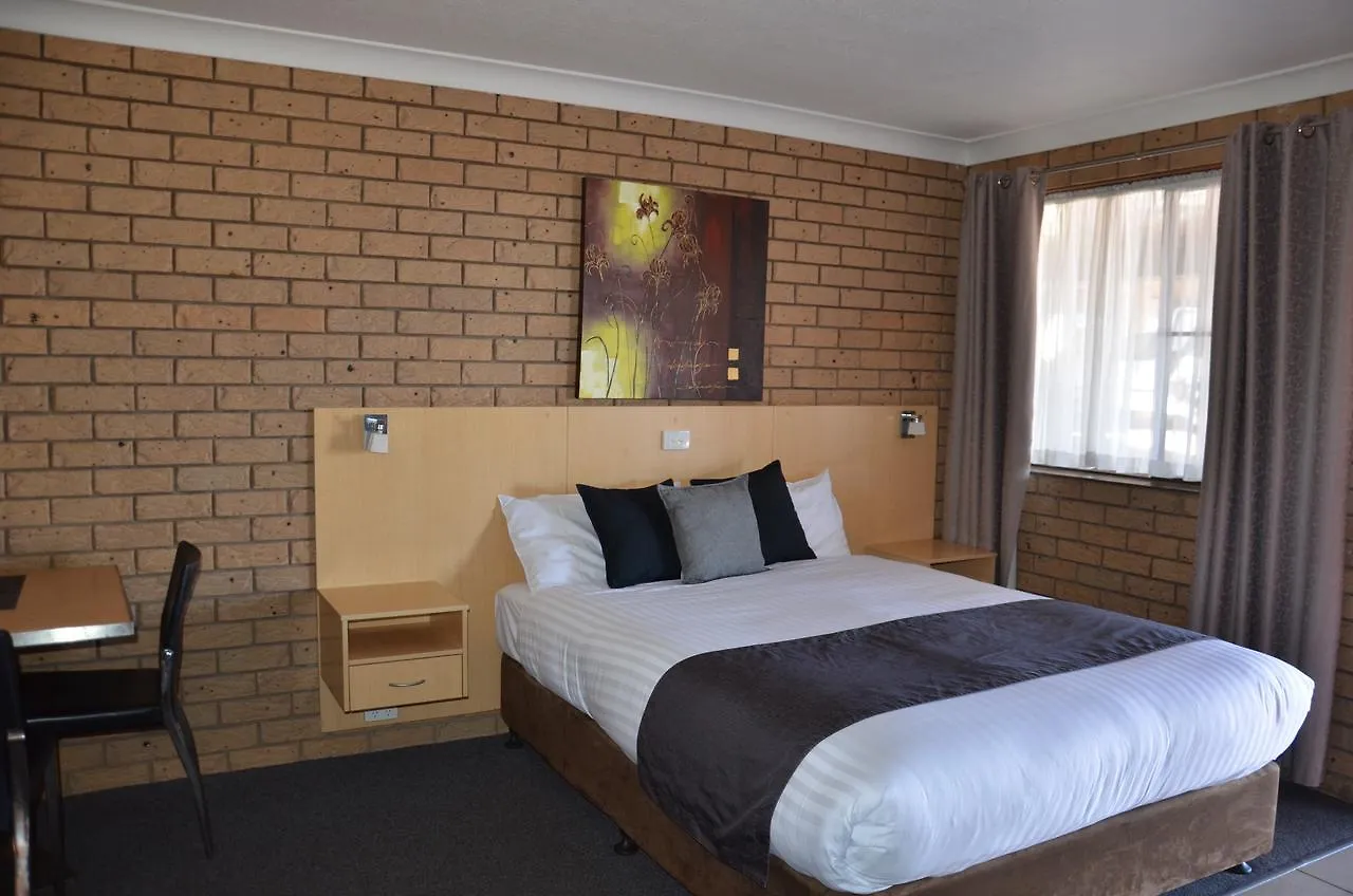 Sunray Motor Inn Toowoomba 3*,